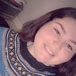 Meet your Posher, Kayla